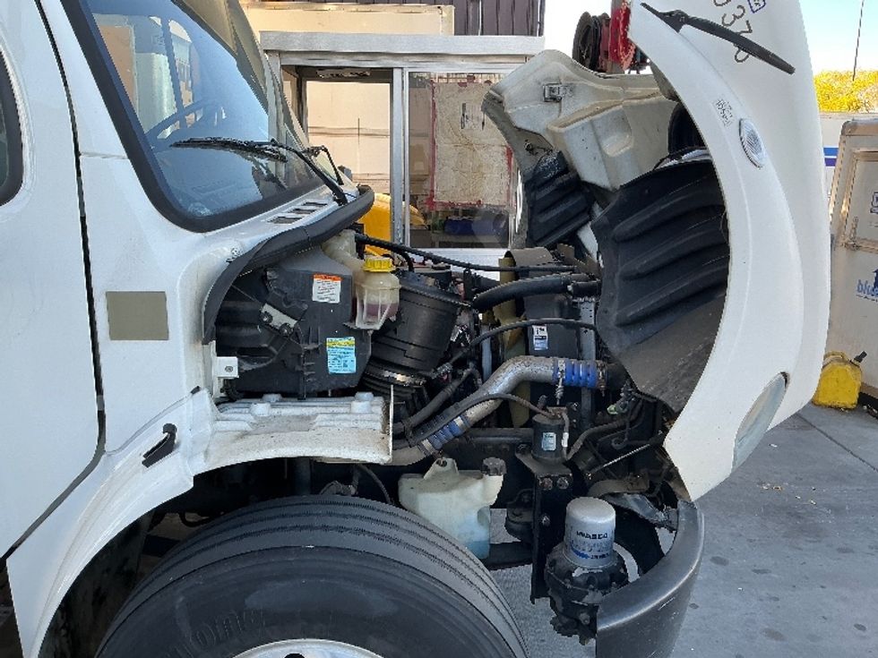 Refrigerated Truck-Light and Medium Duty Trucks-Freightliner-2020-M2-Denver-CO-207,527\n\t\tmiles-$ 56,000 - Image 23