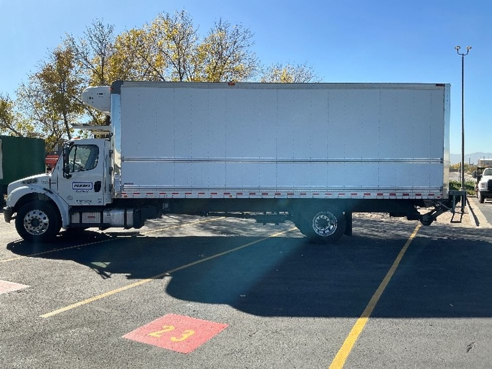 Refrigerated Truck-Light and Medium Duty Trucks-Freightliner-2020-M2-Denver-CO-207,527\n\t\tmiles-$ 56,000 - Image 4