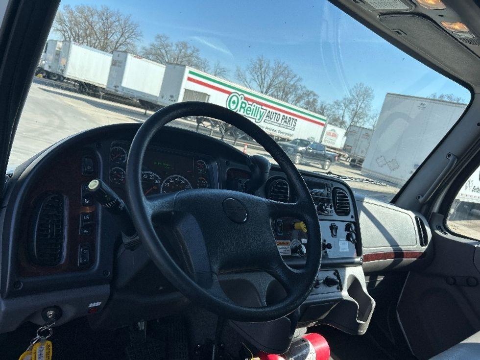 Refrigerated Truck-Light and Medium Duty Trucks-Freightliner-2020-M2-Des Moines-IA-248,483\n\t\tmiles-$ 52,500 - Image 17