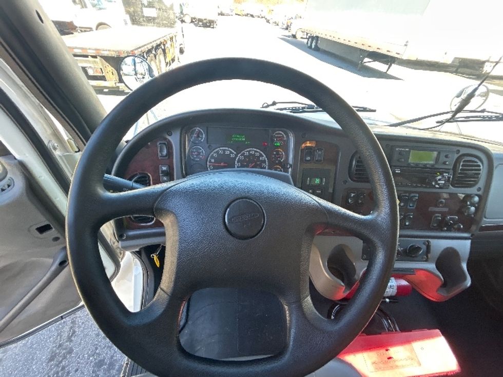 Refrigerated Truck-Light and Medium Duty Trucks-Freightliner-2020-M2-Duluth-GA-237,308\n\t\tmiles-$ 60,750 - Image 18