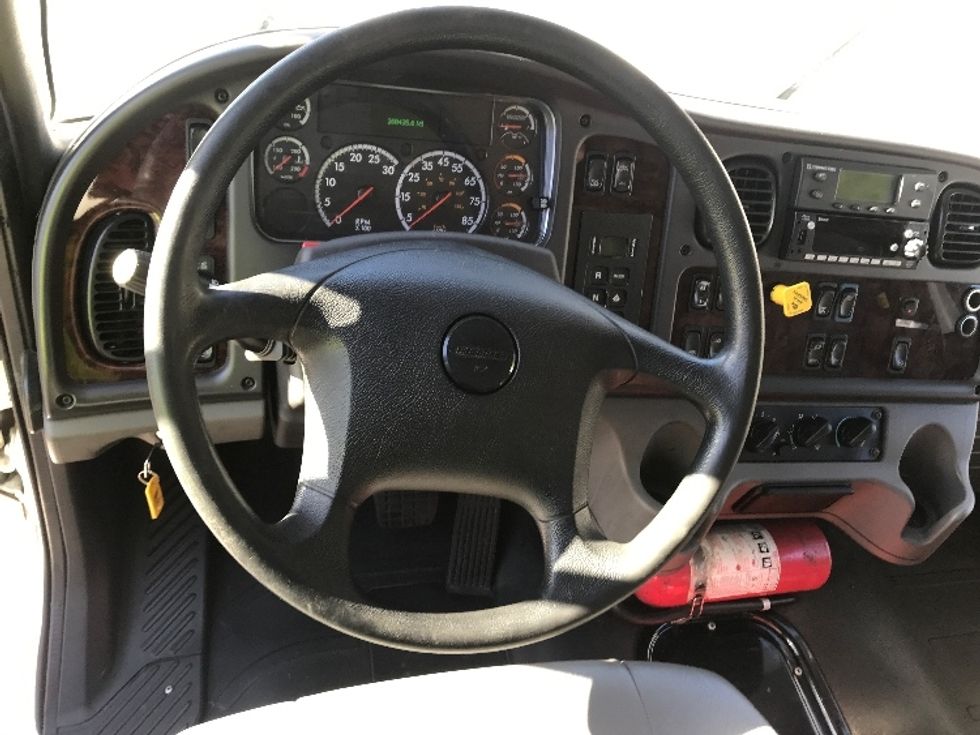 Refrigerated Truck-Light and Medium Duty Trucks-Freightliner-2020-M2-Duluth-GA-268,595\n\t\tmiles-$ 54,500 - Image 17