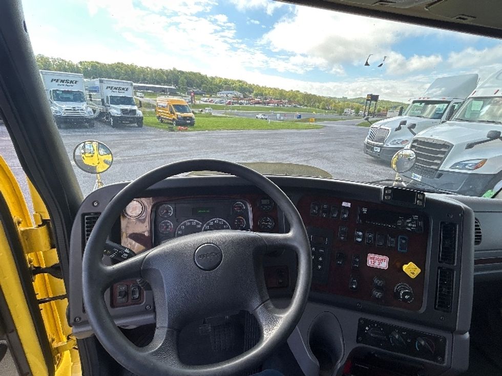 Refrigerated Truck-Light and Medium Duty Trucks-Freightliner-2020-M2-Duncansville-PA-543,067\n\t\tmiles-$ 23,250 - Image 17