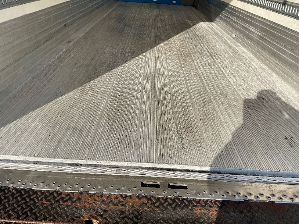 Refrigerated Truck-Light and Medium Duty Trucks-Freightliner-2020-M2-Earth City-MO-174,625\n\t\tmiles-$ 18,500 - Image 10