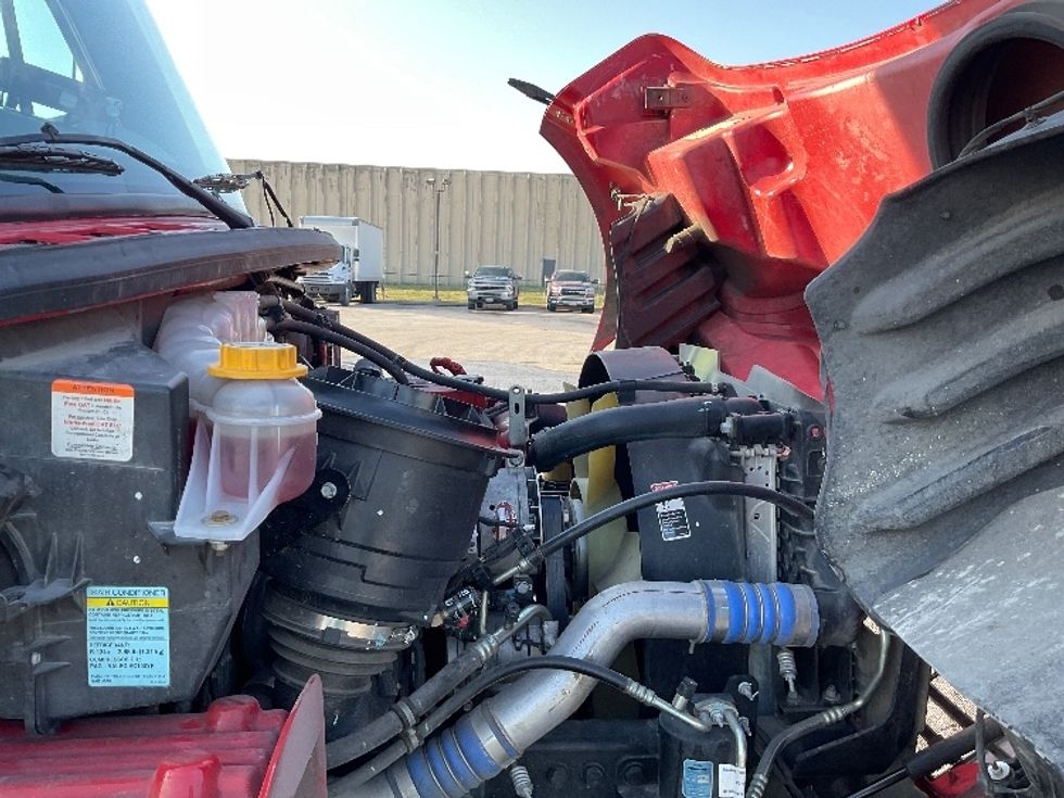 Refrigerated Truck-Light and Medium Duty Trucks-Freightliner-2020-M2-Earth City-MO-174,625\n\t\tmiles-$ 18,500 - Image 23