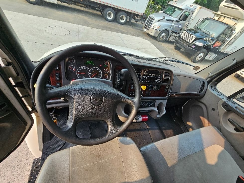 Refrigerated Truck-Light and Medium Duty Trucks-Freightliner-2020-M2-Edison-NJ-205,020\n\t\tmiles-$ 45,500 - Image 17