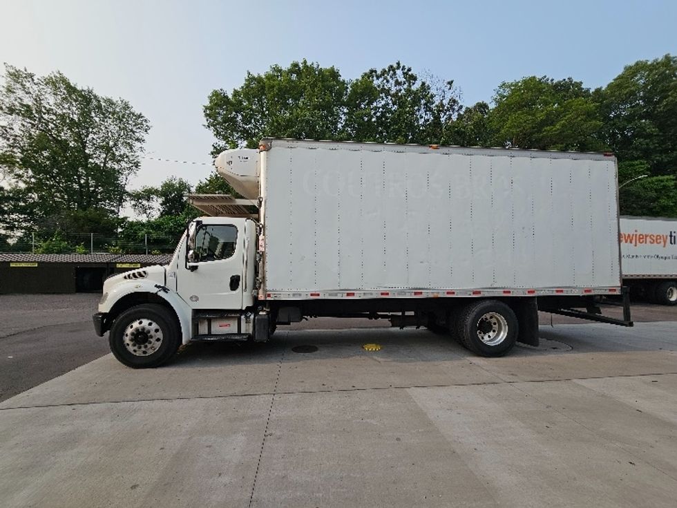 Refrigerated Truck-Light and Medium Duty Trucks-Freightliner-2020-M2-Edison-NJ-205,020\n\t\tmiles-$ 45,500 - Image 4