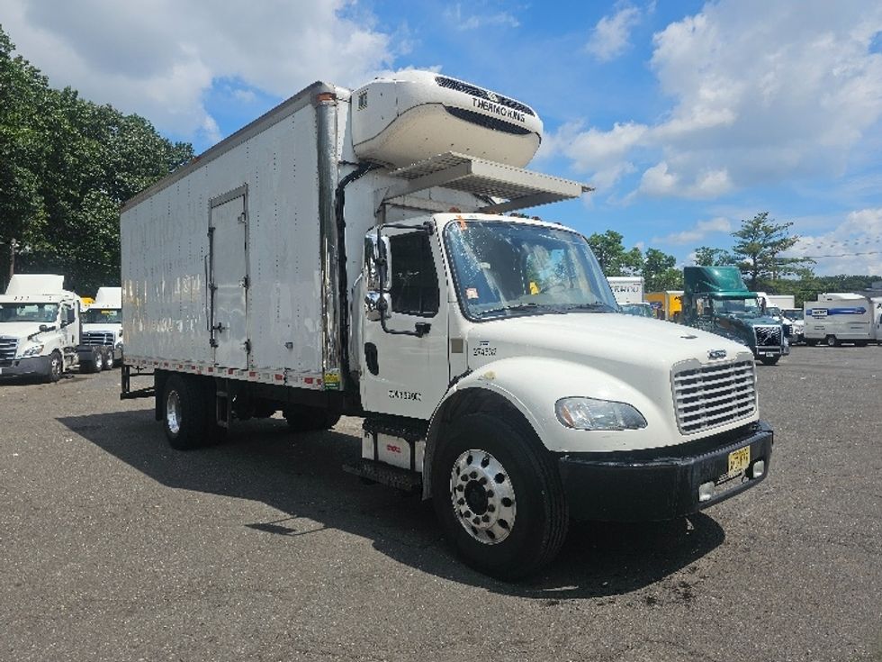 Refrigerated Truck-Light and Medium Duty Trucks-Freightliner-2020-M2-Edison-NJ-225,118\n\t\tmiles-$ 43,000 - Image 1