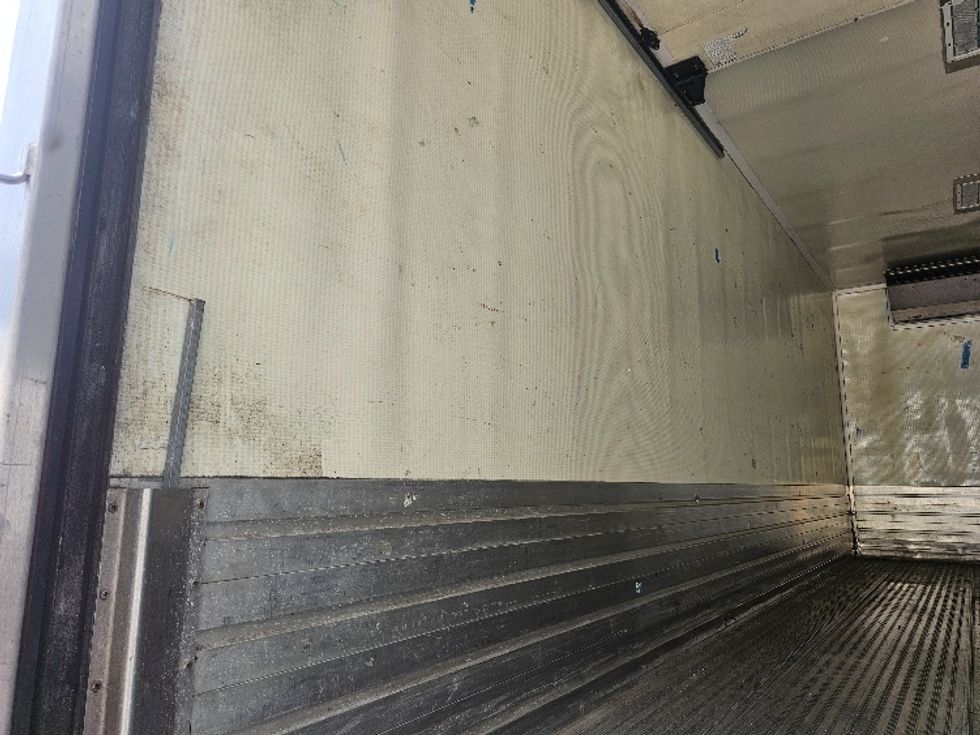 Refrigerated Truck-Light and Medium Duty Trucks-Freightliner-2020-M2-Edison-NJ-225,118\n\t\tmiles-$ 43,000 - Image 10