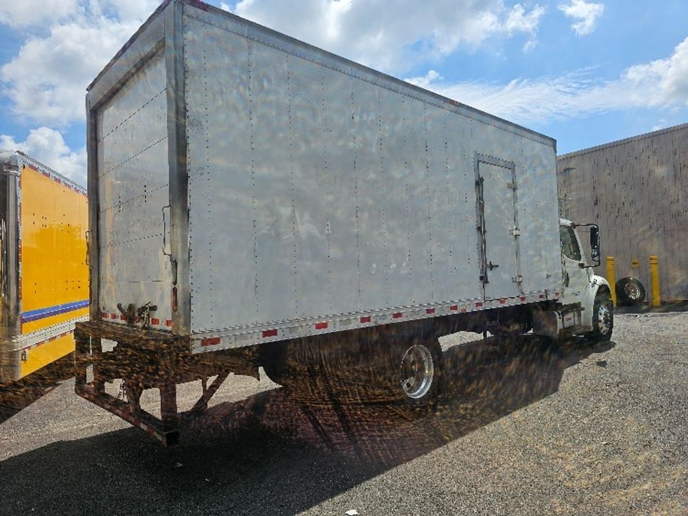 Refrigerated Truck-Light and Medium Duty Trucks-Freightliner-2020-M2-Edison-NJ-225,118\n\t\tmiles-$ 43,000 - Image 12