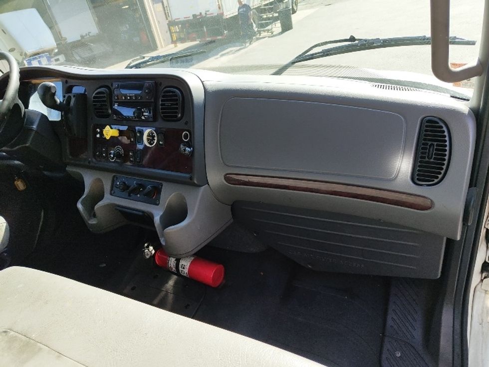 Refrigerated Truck-Light and Medium Duty Trucks-Freightliner-2020-M2-Edison-NJ-250,066\n\t\tmiles-$ 38,750 - Image 20