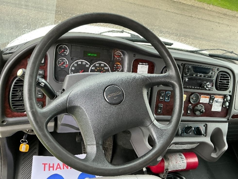 Refrigerated Truck-Light and Medium Duty Trucks-Freightliner-2020-M2-Edmonton-AB-199,738\n\t\tkm-$ 80,750 - Image 18