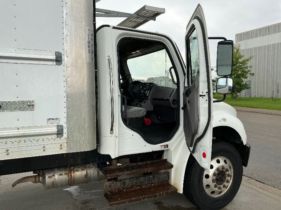 Refrigerated Truck-Light and Medium Duty Trucks-Freightliner-2020-M2-Edmonton-AB-199,738\n\t\tkm-$ 80,750 - Image 20