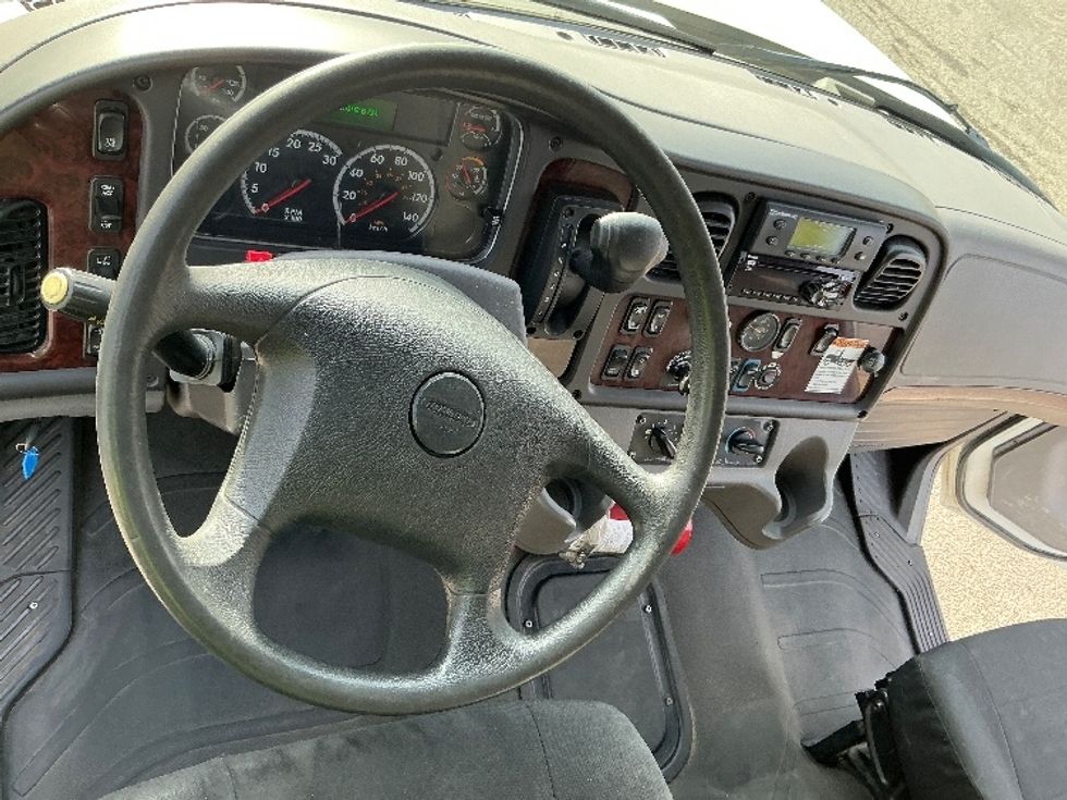 Refrigerated Truck-Light and Medium Duty Trucks-Freightliner-2020-M2-Edmonton-AB-315,164\n\t\tkm-$ 73,750 - Image 18