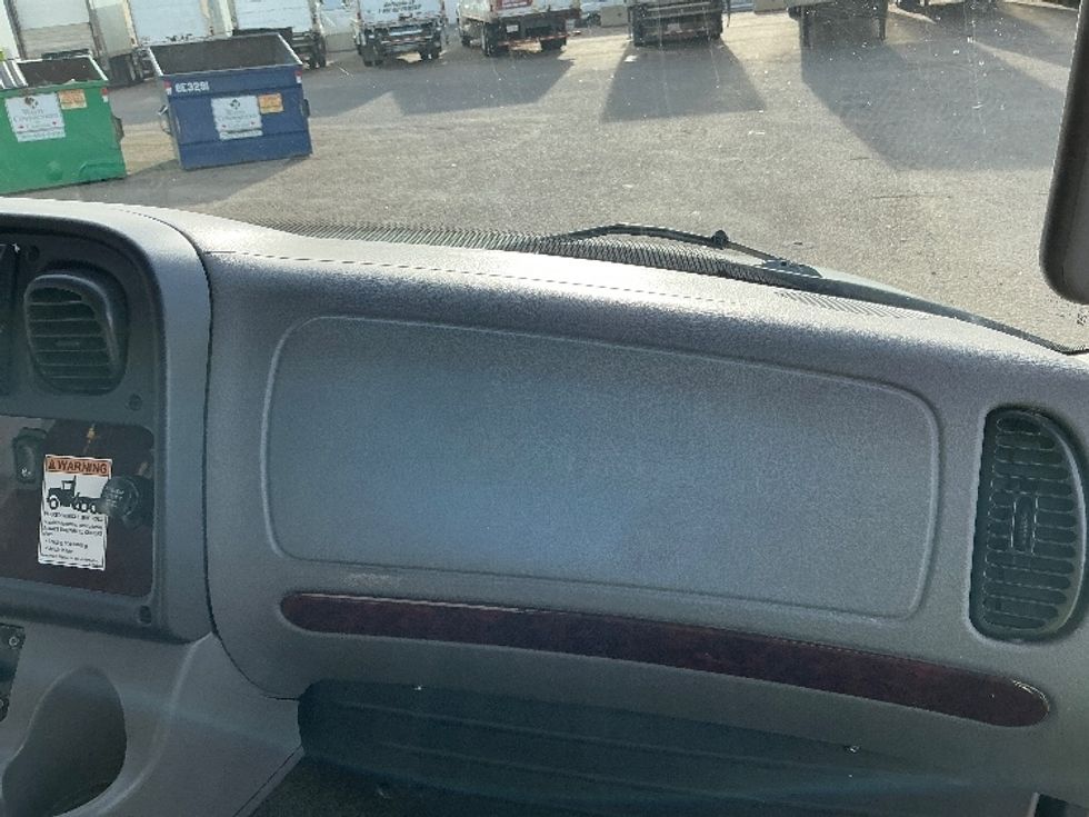 Refrigerated Truck-Light and Medium Duty Trucks-Freightliner-2020-M2-Edmonton-AB-315,164\n\t\tkm-$ 73,750 - Image 21