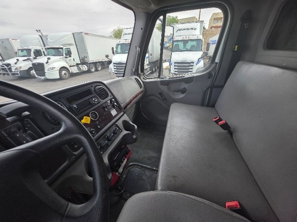 Refrigerated Truck-Light and Medium Duty Trucks-Freightliner-2020-M2-El Paso-TX-236,733\n\t\tmiles-$ 44,500 - Image 19