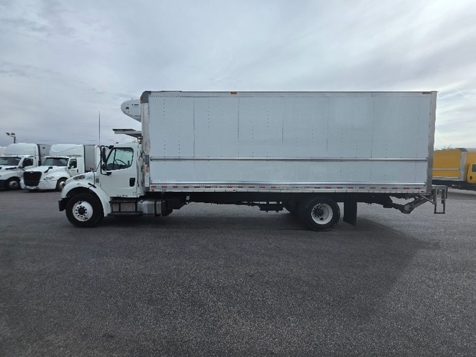 Refrigerated Truck-Light and Medium Duty Trucks-Freightliner-2020-M2-El Paso-TX-236,733\n\t\tmiles-$ 44,500 - Image 4