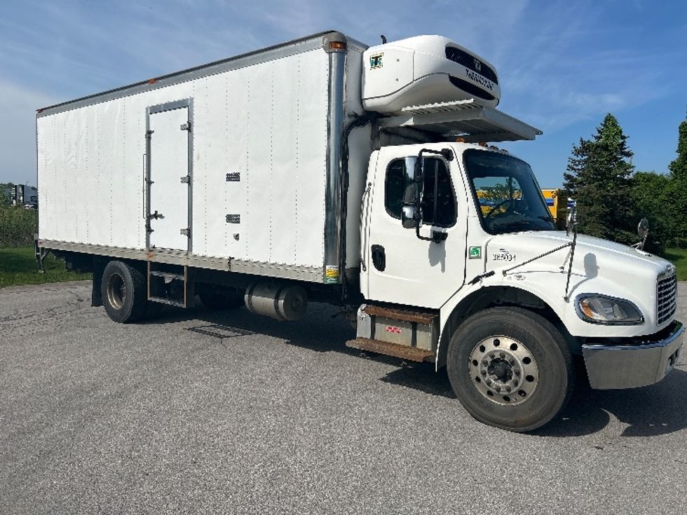 Refrigerated Truck-Light and Medium Duty Trucks-Freightliner-2020-M2-Elmira-NY-179,510\n\t\tmiles-$ 48,250 - Image 1