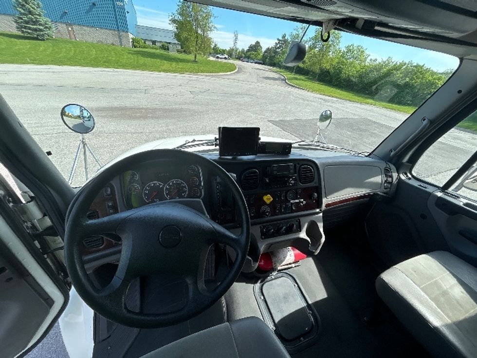 Refrigerated Truck-Light and Medium Duty Trucks-Freightliner-2020-M2-Elmira-NY-179,510\n\t\tmiles-$ 48,250 - Image 18