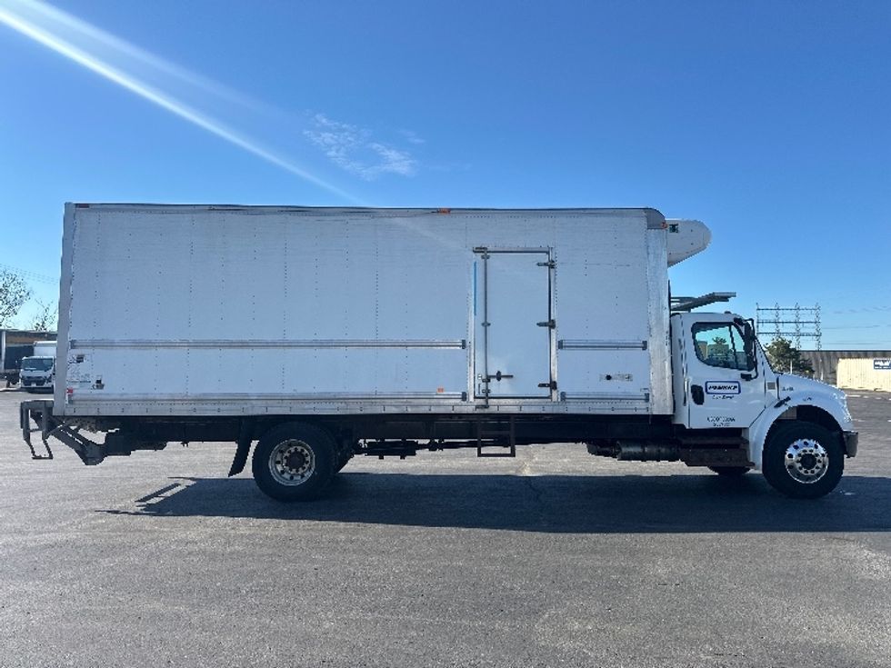 Refrigerated Truck-Light and Medium Duty Trucks-Freightliner-2020-M2-Etobicoke-ON-250,987\n\t\tkm-$ 69,500 - Image 15