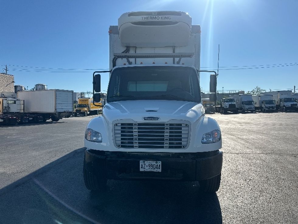 Refrigerated Truck-Light and Medium Duty Trucks-Freightliner-2020-M2-Etobicoke-ON-250,987\n\t\tkm-$ 69,500 - Image 2