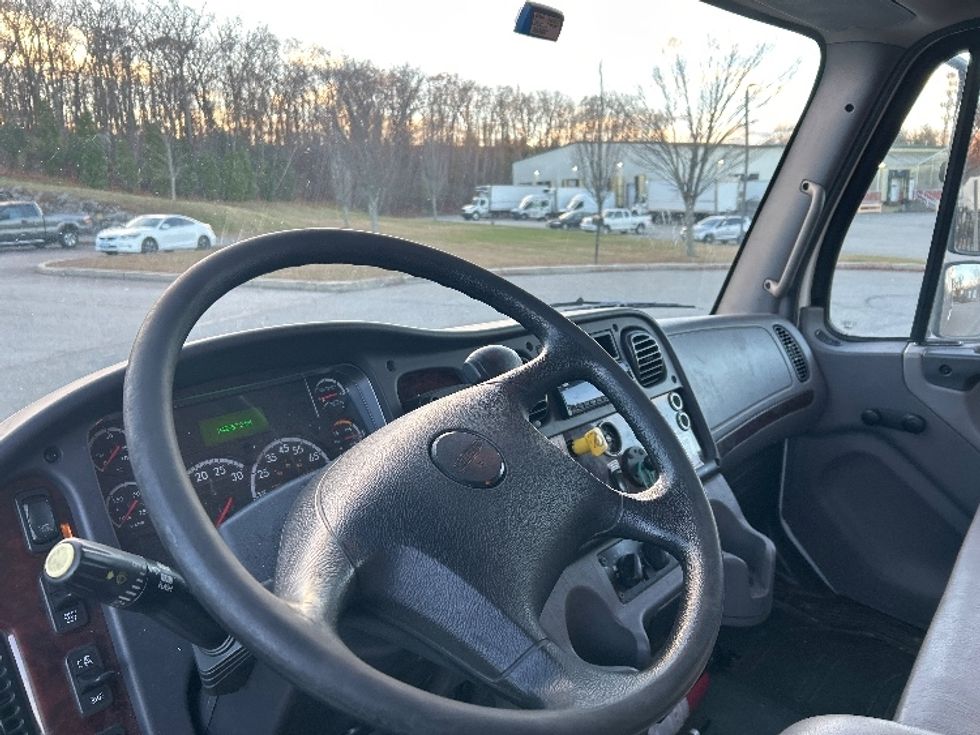 Refrigerated Truck-Light and Medium Duty Trucks-Freightliner-2020-M2-Fitchburg-MA-242,800\n\t\tmiles-$ 39,000 - Image 16