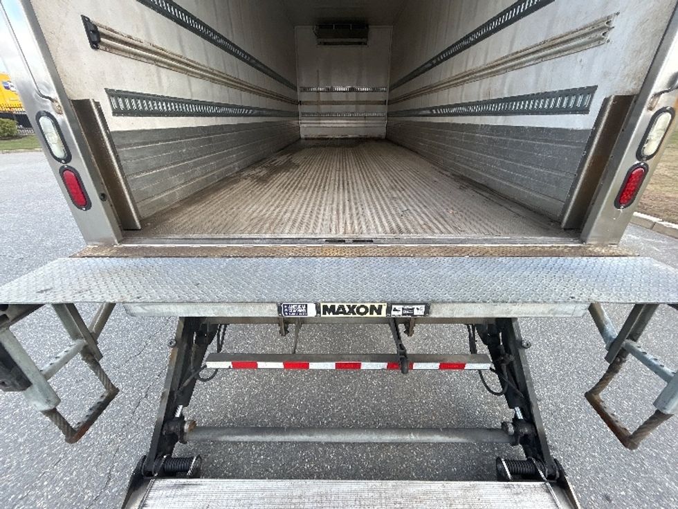 Refrigerated Truck-Light and Medium Duty Trucks-Freightliner-2020-M2-Fitchburg-MA-319,917\n\t\tmiles-$ 37,250 - Image 10