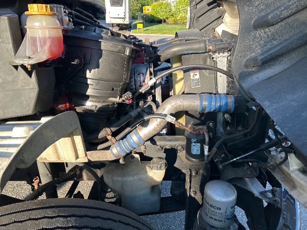 Refrigerated Truck-Light and Medium Duty Trucks-Freightliner-2020-M2-Fitchburg-MA-336,195\n\t\tmiles-$ 34,000 - Image 23