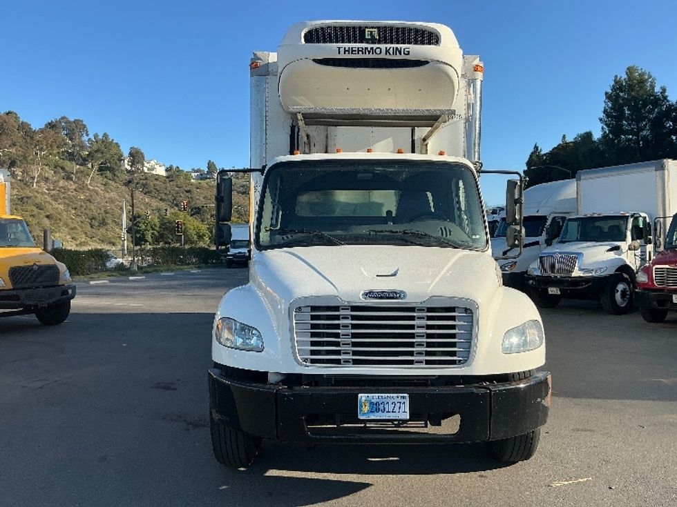 Refrigerated Truck-Light and Medium Duty Trucks-Freightliner-2020-M2-Fontana-CA-133,599\n\t\tmiles-$ 67,250 - Image 2