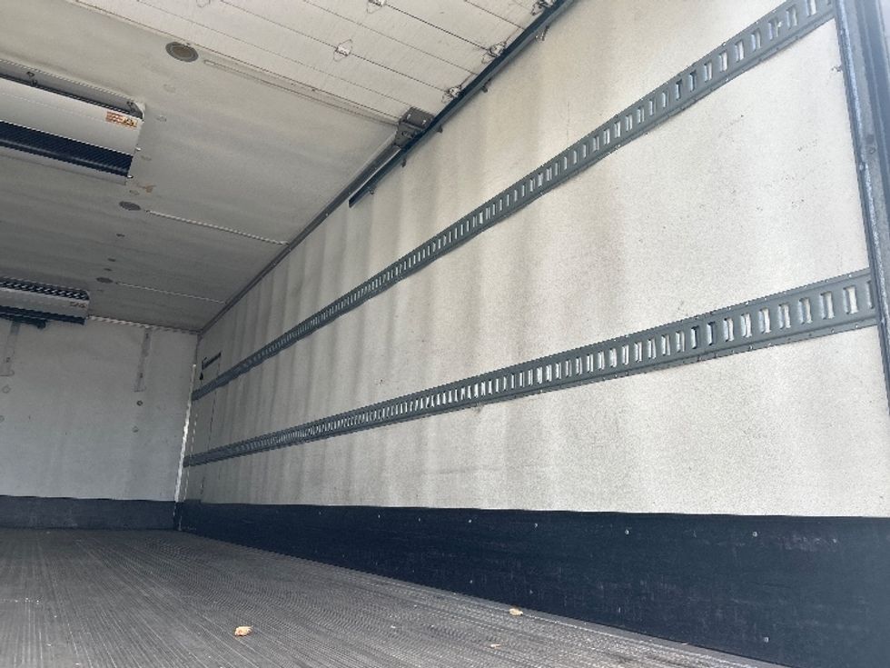 Refrigerated Truck-Light and Medium Duty Trucks-Freightliner-2020-M2-Fontana-CA-182,211\n\t\tmiles-$ 48,500 - Image 12
