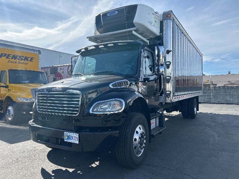 Refrigerated Truck-Light and Medium Duty Trucks-Freightliner-2020-M2-Fontana-CA-182,211\n\t\tmiles-$ 48,500 - Image 3