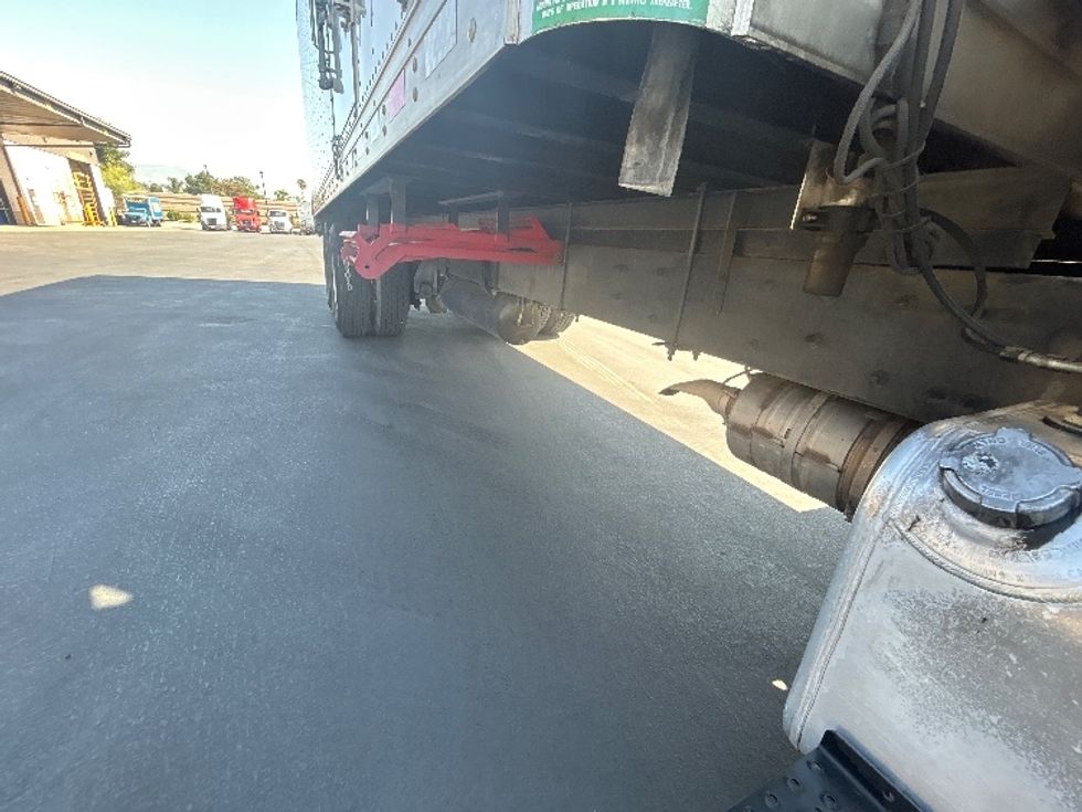 Refrigerated Truck-Light and Medium Duty Trucks-Freightliner-2020-M2-Fontana-CA-91,579\n\t\tmiles-$ 81,250 - Image 14