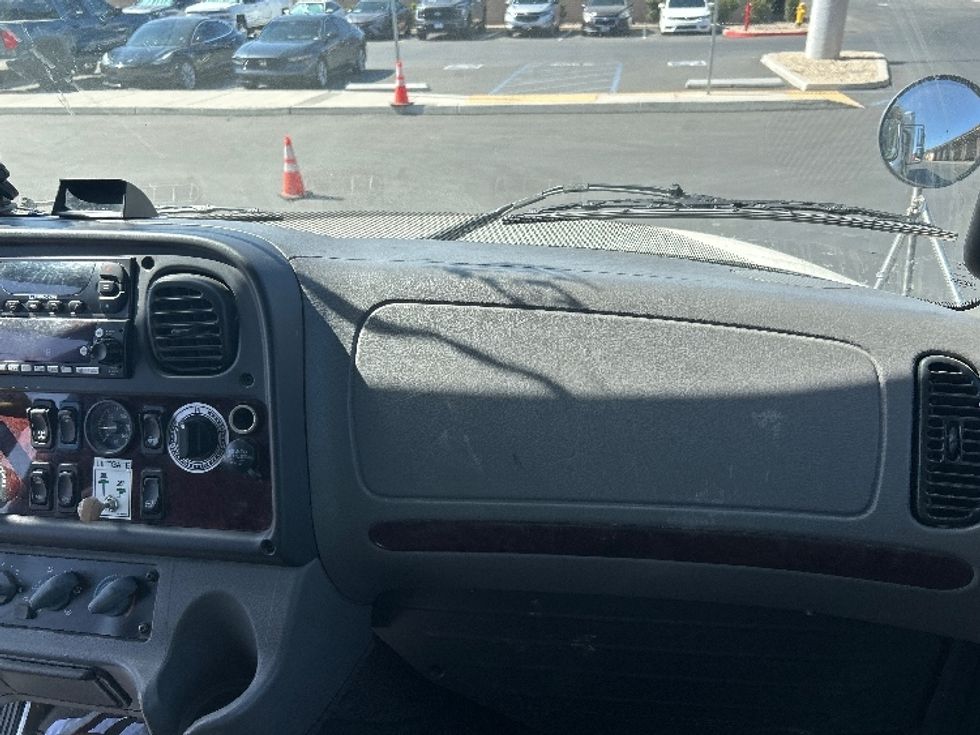 Refrigerated Truck-Light and Medium Duty Trucks-Freightliner-2020-M2-Fontana-CA-91,579\n\t\tmiles-$ 81,250 - Image 21