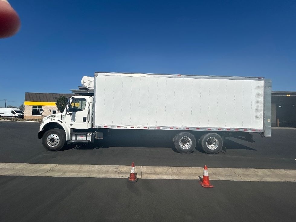 Refrigerated Truck-Light and Medium Duty Trucks-Freightliner-2020-M2-Fontana-CA-91,579\n\t\tmiles-$ 81,250 - Image 4