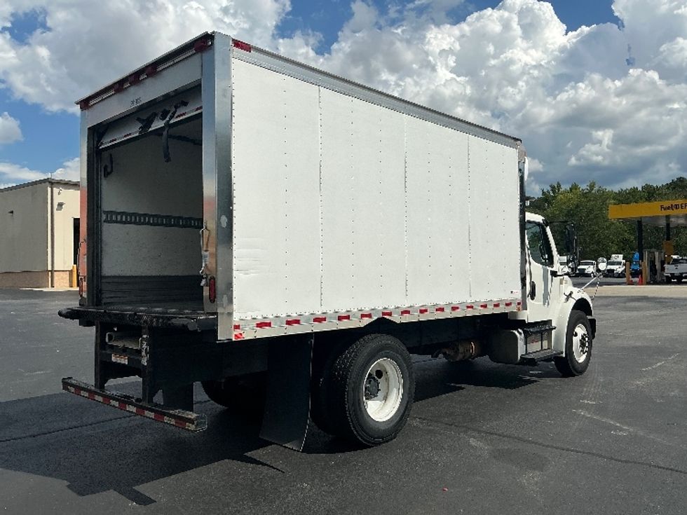 Refrigerated Truck-Light and Medium Duty Trucks-Freightliner-2020-M2-Forest Park-GA-123,336\n\t\tmiles-$ 57,750 - Image 12
