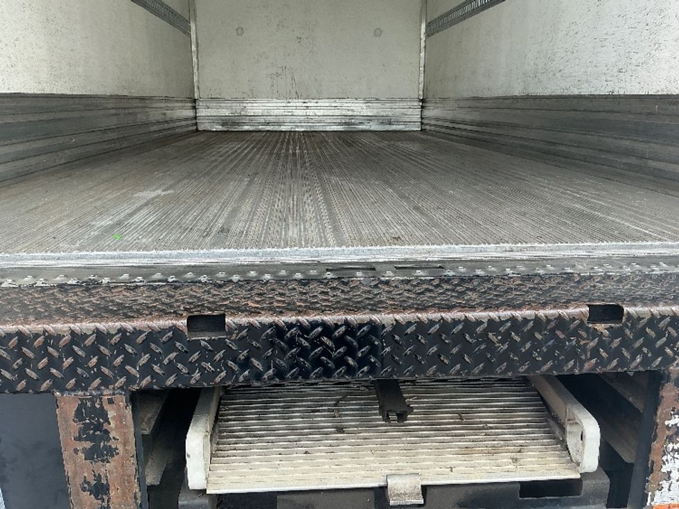 Refrigerated Truck-Light and Medium Duty Trucks-Freightliner-2020-M2-Forest Park-GA-123,336\n\t\tmiles-$ 57,750 - Image 9