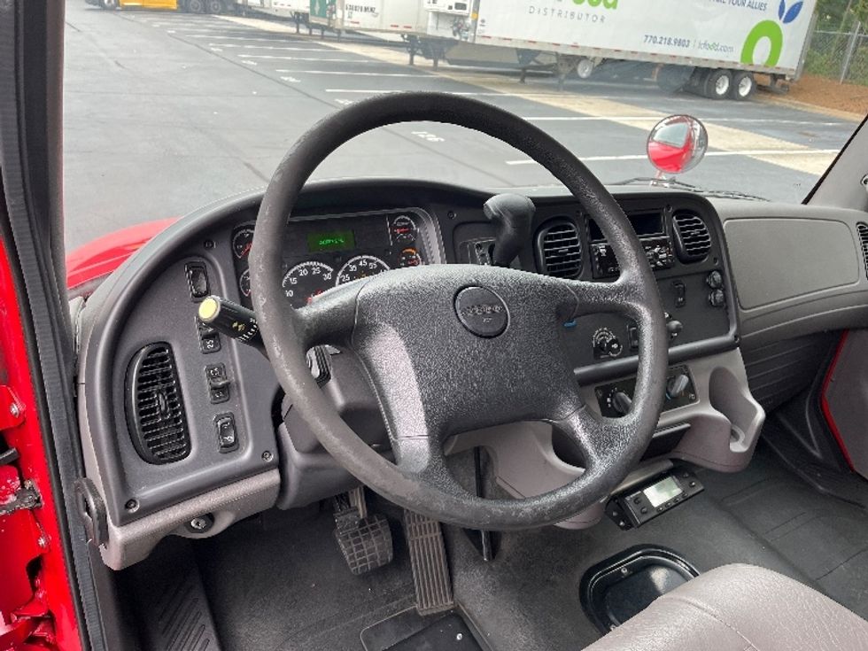 Refrigerated Truck-Light and Medium Duty Trucks-Freightliner-2020-M2-Forest Park-GA-293,006\n\t\tmiles-$ 36,250 - Image 17