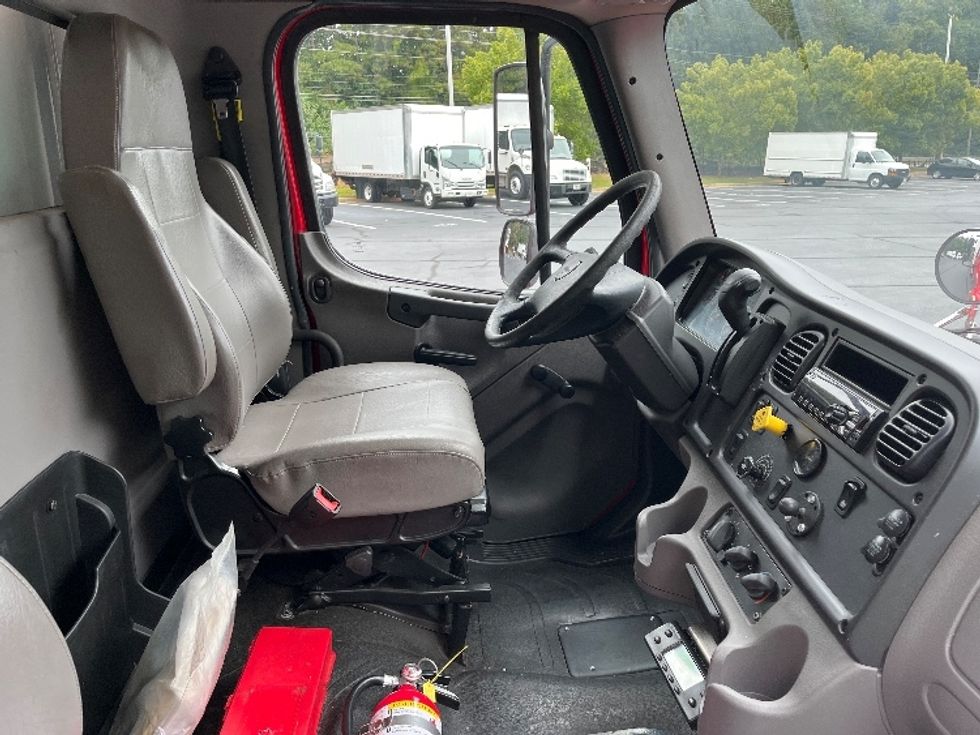 Refrigerated Truck-Light and Medium Duty Trucks-Freightliner-2020-M2-Forest Park-GA-293,006\n\t\tmiles-$ 36,250 - Image 22