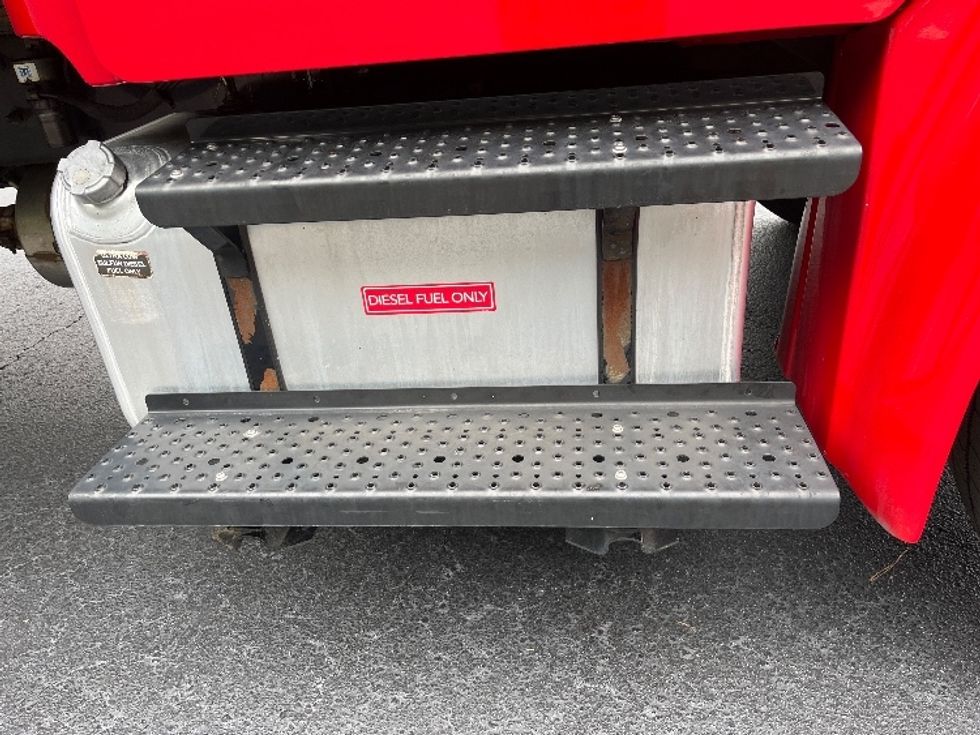 Refrigerated Truck-Light and Medium Duty Trucks-Freightliner-2020-M2-Forest Park-GA-293,006\n\t\tmiles-$ 36,250 - Image 32