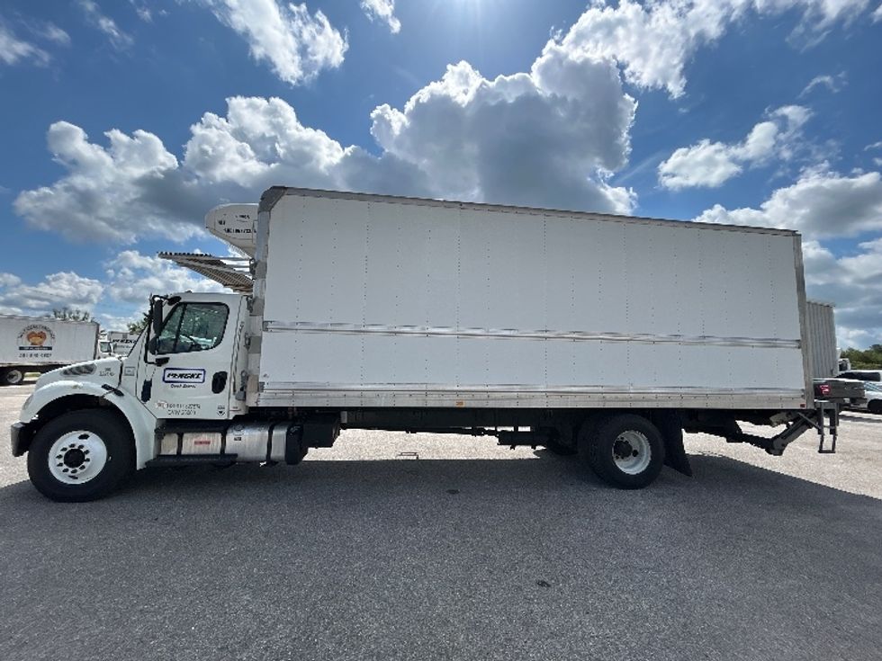 Refrigerated Truck-Light and Medium Duty Trucks-Freightliner-2020-M2-Fort Walton Beach-FL-197,090\n\t\tmiles-$ 57,250 - Image 4