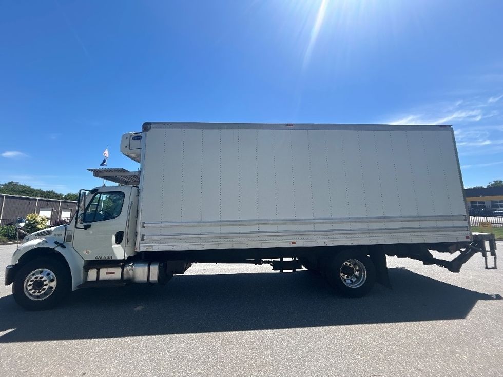 Refrigerated Truck-Light and Medium Duty Trucks-Freightliner-2020-M2-Franklin-MA-308,850\n\t\tmiles-$ 37,000 - Image 4