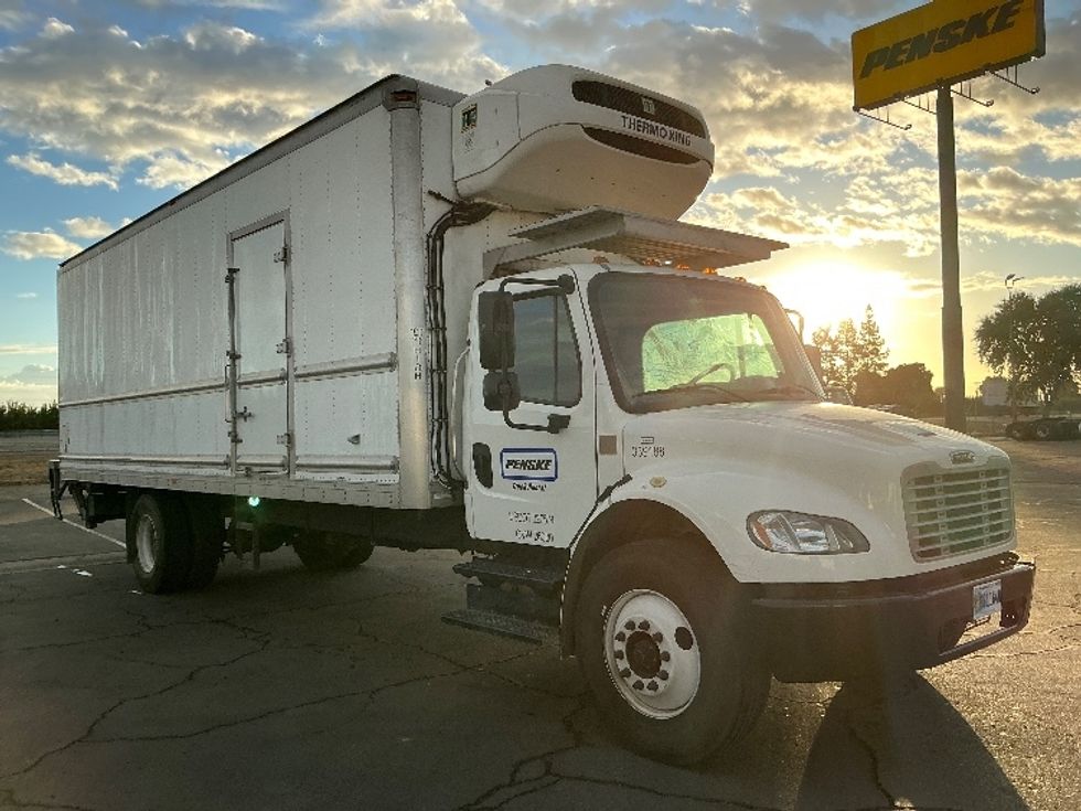 Refrigerated Truck-Light and Medium Duty Trucks-Freightliner-2020-M2-Fresno-CA-112,866\n\t\tmiles-$ 68,250 - Image 1