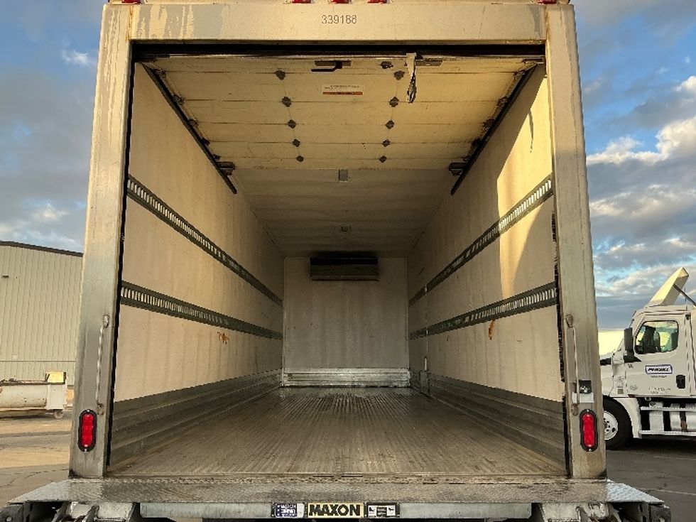 Refrigerated Truck-Light and Medium Duty Trucks-Freightliner-2020-M2-Fresno-CA-112,866\n\t\tmiles-$ 68,250 - Image 8