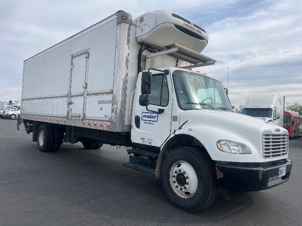 Refrigerated Truck-Light and Medium Duty Trucks-Freightliner-2020-M2-Fresno-CA-132,821\n\t\tmiles-$ 81,750 - Image 1