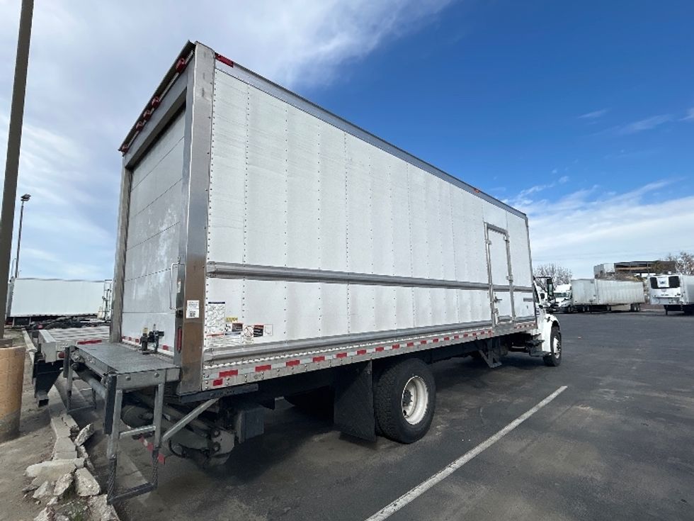 Refrigerated Truck-Light and Medium Duty Trucks-Freightliner-2020-M2-Fresno-CA-132,821\n\t\tmiles-$ 81,750 - Image 13