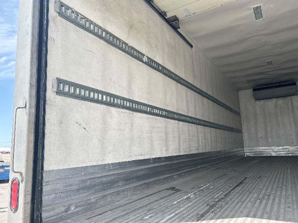 Refrigerated Truck-Light and Medium Duty Trucks-Freightliner-2020-M2-Fresno-CA-167,399\n\t\tmiles-$ 61,750 - Image 11