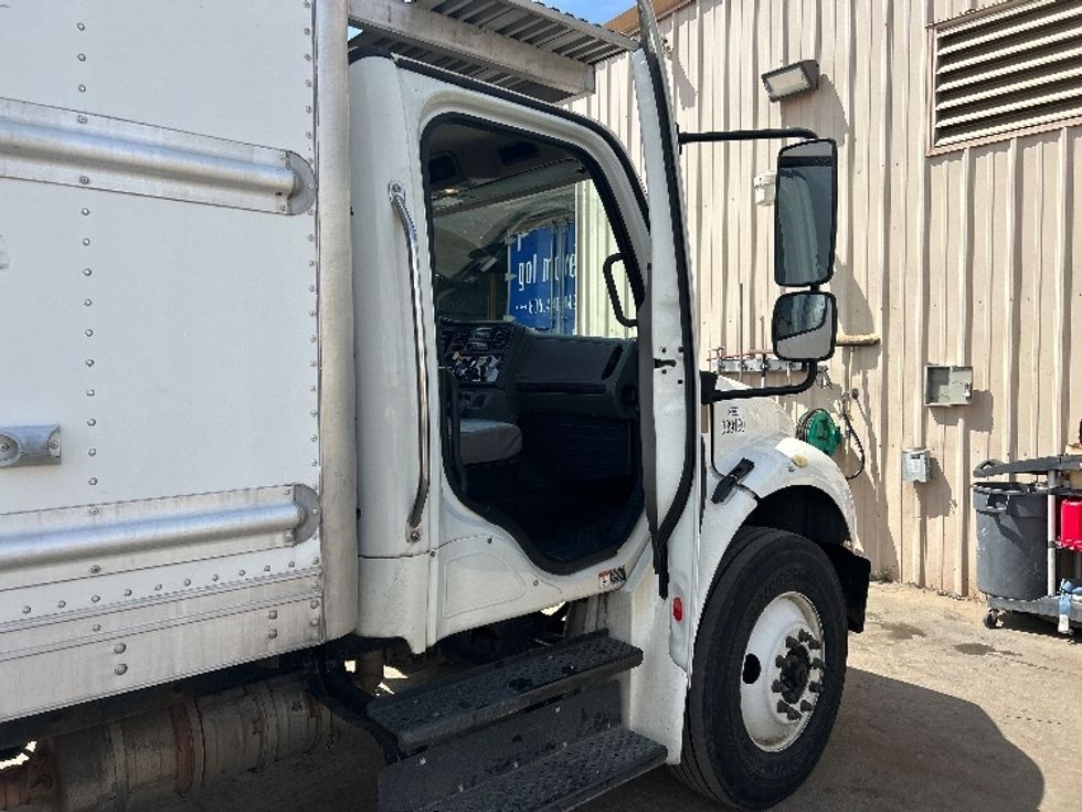 Refrigerated Truck-Light and Medium Duty Trucks-Freightliner-2020-M2-Fresno-CA-167,399\n\t\tmiles-$ 61,750 - Image 20