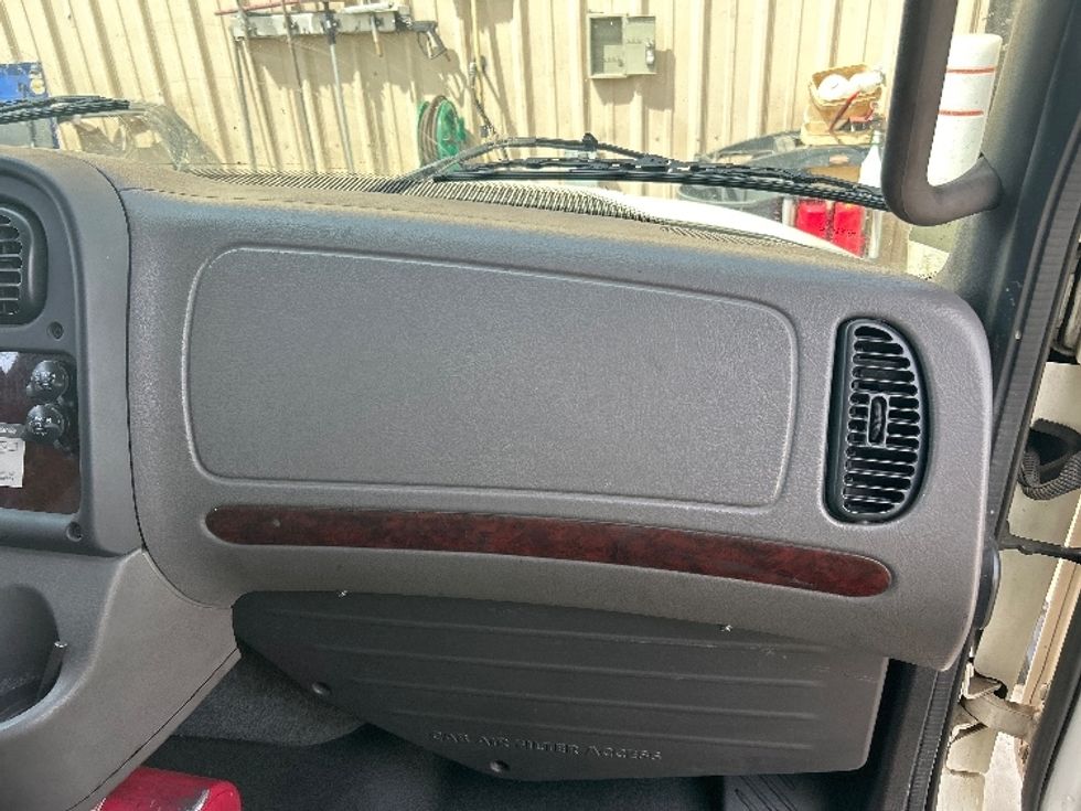 Refrigerated Truck-Light and Medium Duty Trucks-Freightliner-2020-M2-Fresno-CA-167,399\n\t\tmiles-$ 61,750 - Image 21