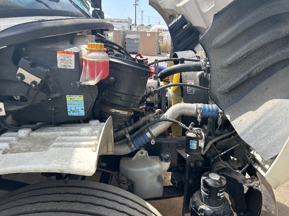 Refrigerated Truck-Light and Medium Duty Trucks-Freightliner-2020-M2-Fresno-CA-167,399\n\t\tmiles-$ 61,750 - Image 23