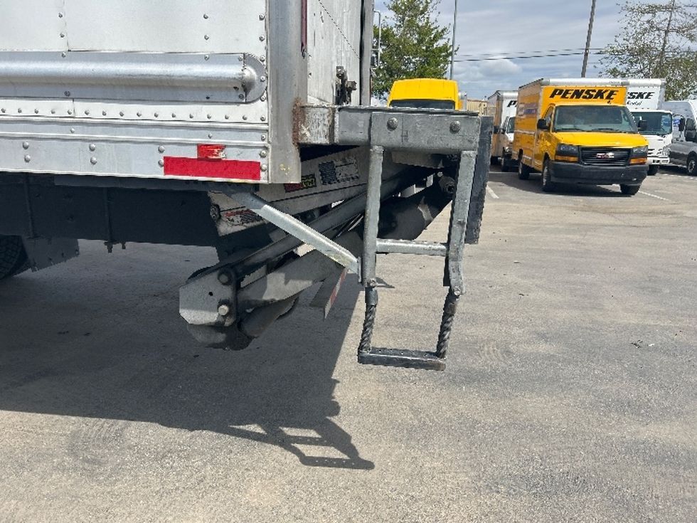 Refrigerated Truck-Light and Medium Duty Trucks-Freightliner-2020-M2-Fresno-CA-167,399\n\t\tmiles-$ 61,750 - Image 25