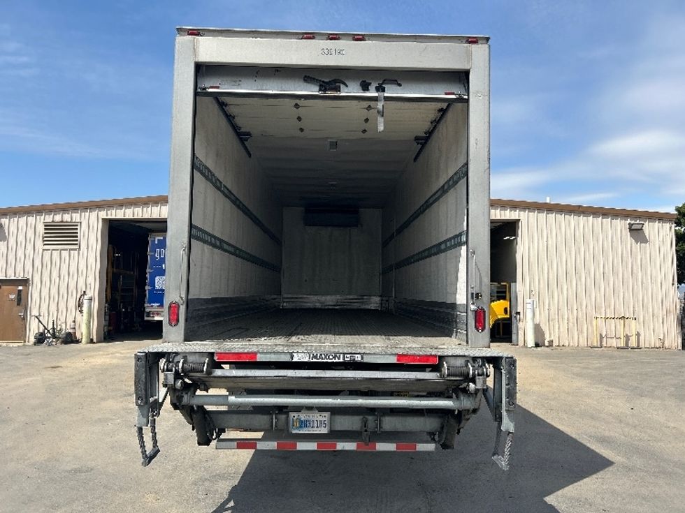 Refrigerated Truck-Light and Medium Duty Trucks-Freightliner-2020-M2-Fresno-CA-167,399\n\t\tmiles-$ 61,750 - Image 8